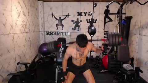 mrjustin_ online show from 10/18/25, 08:09