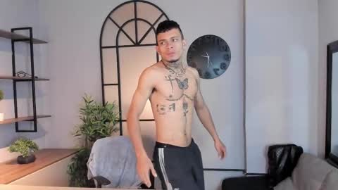 mrjustin_ online show from 10/20/25, 08:09