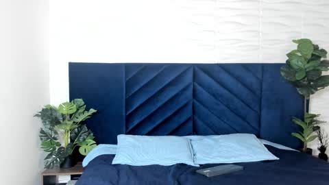 Snapshot of mrjustin_ chatting on 11/27/25, 07:27 mrjustin_ online show from 11/27/25, 07:27