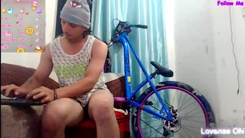 Snapshot of mrkingsaintx chatting on 06/04/26, 12:49 DEIVI online show from 06/04/26, 12:49