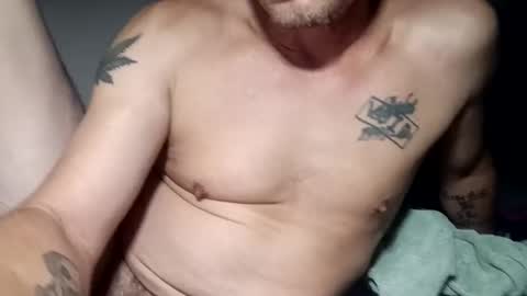 Snapshot of mrletsgetweird chatting on 09/16/25, 09:54 mrletsgetweird online show from 09/16/25, 09:54