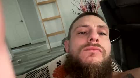 Snapshot of mrliquordown69 chatting on 11/16/25, 12:44 mrliquordown69 online show from 11/16/25, 12:44