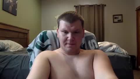 Snapshot of mrlongm8 chatting on 02/18/25, 01:55 mrlongm8 online show from 02/18/25, 01:55