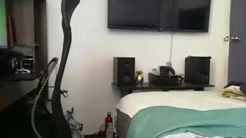 Snapshot of mrmiss_dannys chatting on 01/28/25, 06:39 mrmiss_dannys online show from 01/28/25, 06:39