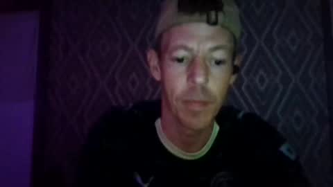 Snapshot of mrniceguyry chatting on 04/18/26, 12:25 mrniceguyry online show from 04/18/26, 12:25