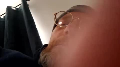 Snapshot of mrnmrsfucks4u chatting on 05/01/26, 06:12 mrnmrsfucks4u online show from 05/01/26, 06:12