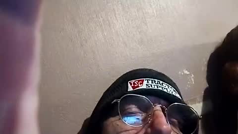 Snapshot of mrnmrsfucks4u2 chatting on 12/21/24, 04:52 Mrnmrsfucks4u2 online show from 12/21/24, 04:52