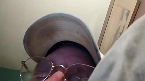 Snapshot of mrnmrsfucks4u2 chatting on 02/20/25, 12:52 Mrnmrsfucks4u2 online show from 02/20/25, 12:52