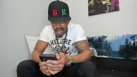 Snapshot of mromg007 chatting on 02/18/25, 08:58 mromg007 online show from 02/18/25, 08:58