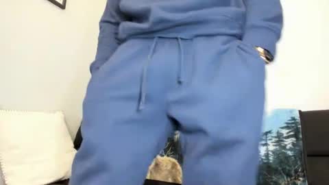 Snapshot of mromg007 chatting on 02/21/25, 06:59 mromg007 online show from 02/21/25, 06:59