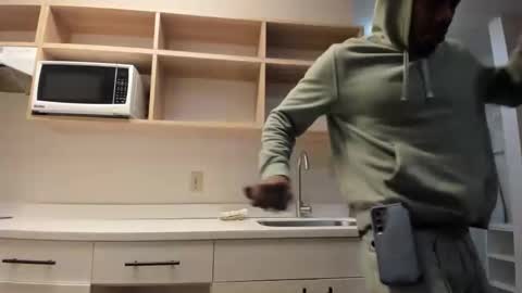 Snapshot of mromg007 chatting on 10/24/25, 11:39 mromg007 online show from 10/24/25, 11:39