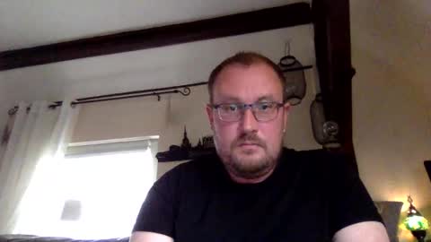 Snapshot of mrosenth81 chatting on 05/20/26, 04:13 mrosenth81 online show from 05/20/26, 04:13
