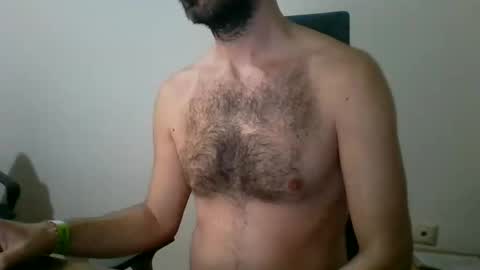 Snapshot of mrralph__90 chatting on 03/08/26, 01:36 Mrralph online show from 03/08/26, 01:36