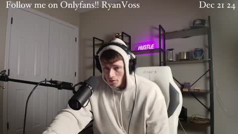 Snapshot of mrryanvoss chatting on 12/22/24, 06:37 Mr Ryan Voss online show from 12/22/24, 06:37