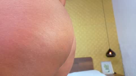 Snapshot of mrs_buttocks chatting on 01/28/25, 05:46 mrs_buttocks online show from 01/28/25, 05:46