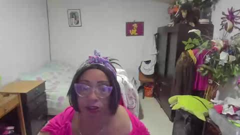 mrs_mommy online show from 02/24/25, 08:03