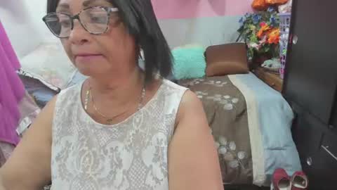 mrs_mommy online show from 06/15/26, 06:54
