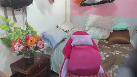 mrs_mommy online show from 06/26/26, 07:07