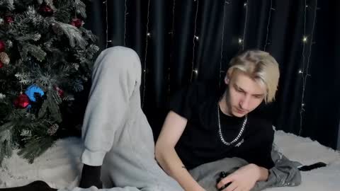 Adam online show from 02/02/25, 11:08