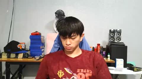 Snapshot of mrshawn95 chatting on 09/30/25, 07:57 shawn online show from 09/30/25, 07:57