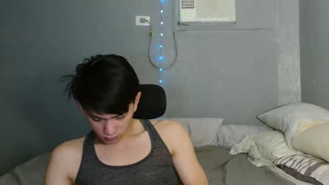 Snapshot of mrshawn95 chatting on 10/18/25, 03:57 shawn online show from 10/18/25, 03:57