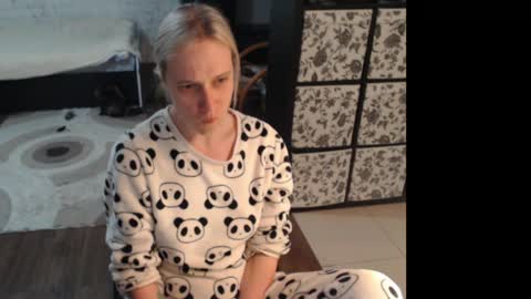 Sasha online show from 06/08/26, 02:12