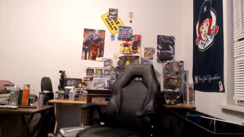 Snapshot of mrsoonicexrated chatting on 11/14/25, 12:42 mrsoonicexrated online show from 11/14/25, 12:42