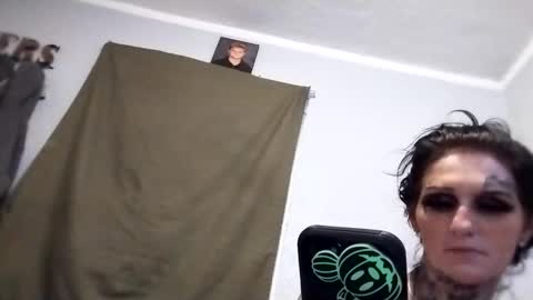 mrssavage97 online show from 10/05/25, 05:28