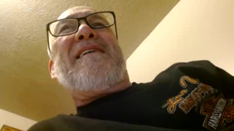 Snapshot of mrtease5 chatting on 03/12/26, 11:33 mrtease5 online show from 03/12/26, 11:33