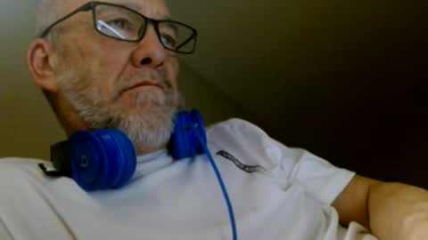 Snapshot of mrtease5 chatting on 03/19/26, 07:45 mrtease5 online show from 03/19/26, 07:45