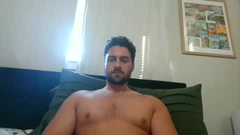 Snapshot of mrthickly818 chatting on 02/04/26, 09:09 mrthickly818 online show from 02/04/26, 09:09