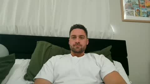Snapshot of mrthickly818 chatting on 02/13/26, 04:36 mrthickly818 online show from 02/13/26, 04:36