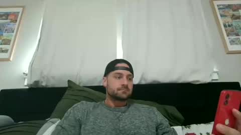 Snapshot of mrthickly818 chatting on 02/16/26, 02:35 mrthickly818 online show from 02/16/26, 02:35