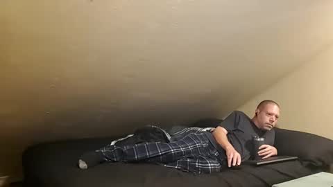 Snapshot of mrxhere chatting on 09/08/25, 10:09 mrxhere online show from 09/08/25, 10:09