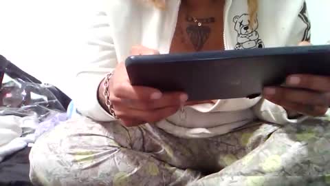 ms2wet4u1000 online show from 10/31/25, 03:02