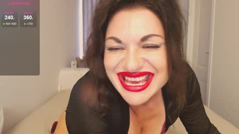 Snapshot of ms_afrodita chatting on 10/05/25, 10:13 Hi Im Anna PVT open 6 tk extratokens online show from 10/05/25, 10:13