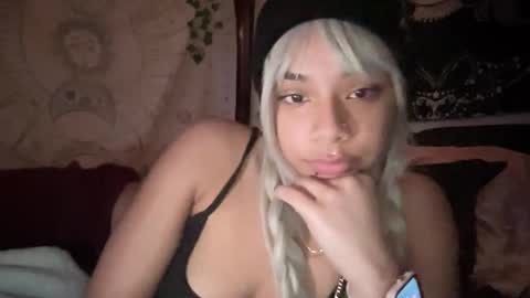 Bunniee online show from 02/07/25, 06:35