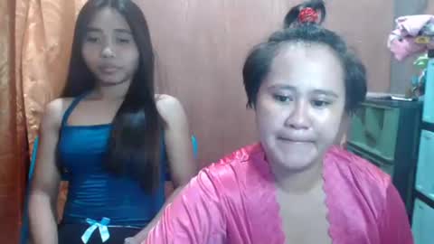 Snapshot of ms_celestine chatting on 12/22/25, 02:14 ms_celestine online show from 12/22/25, 02:14