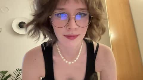 ms_christiana online show from 06/02/26, 06:21