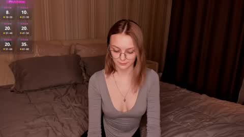 Elizabeth online show from 02/28/25, 06:09