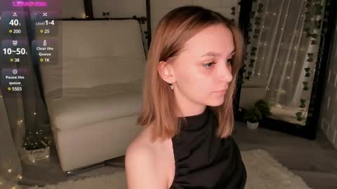 Elizabeth online show from 03/01/25, 07:37