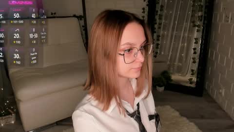 Elizabeth online show from 03/02/25, 03:48