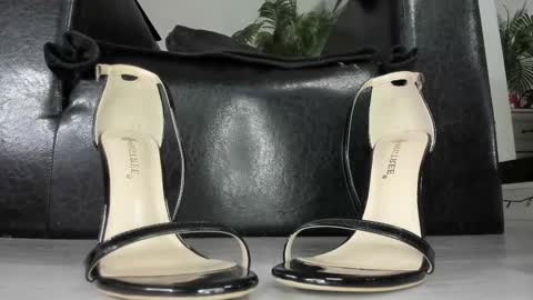 Goddess. Miss. Lady.  Queen. Madam Milady online show from 10/03/25, 04:04