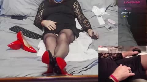 Jennifer online show from 02/03/25, 12:25