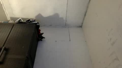 Lara online show from 10/26/25, 09:21