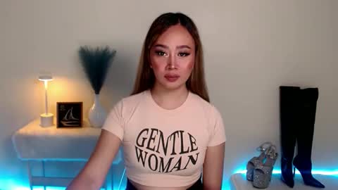 Snapshot of ms_lhaydeebunny chatting on 09/25/25, 05:44 Evon online show from 09/25/25, 05:44