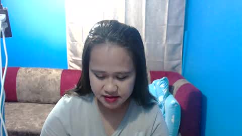 Snapshot of ms_nathalie chatting on 02/12/25, 11:18 Nathalie online show from 02/12/25, 11:18