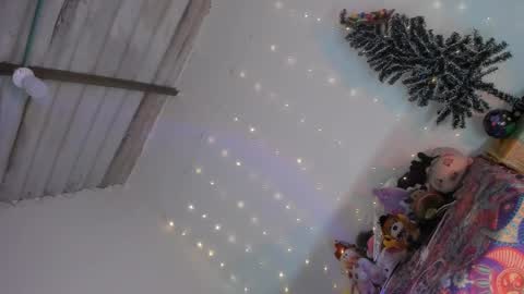 Annabelle  online show from 12/22/25, 01:41