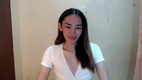 Snapshot of ms_randomxoxo chatting on 02/06/26, 12:19 Ashley online show from 02/06/26, 12:19