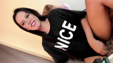 selena online show from 12/07/24, 07:32